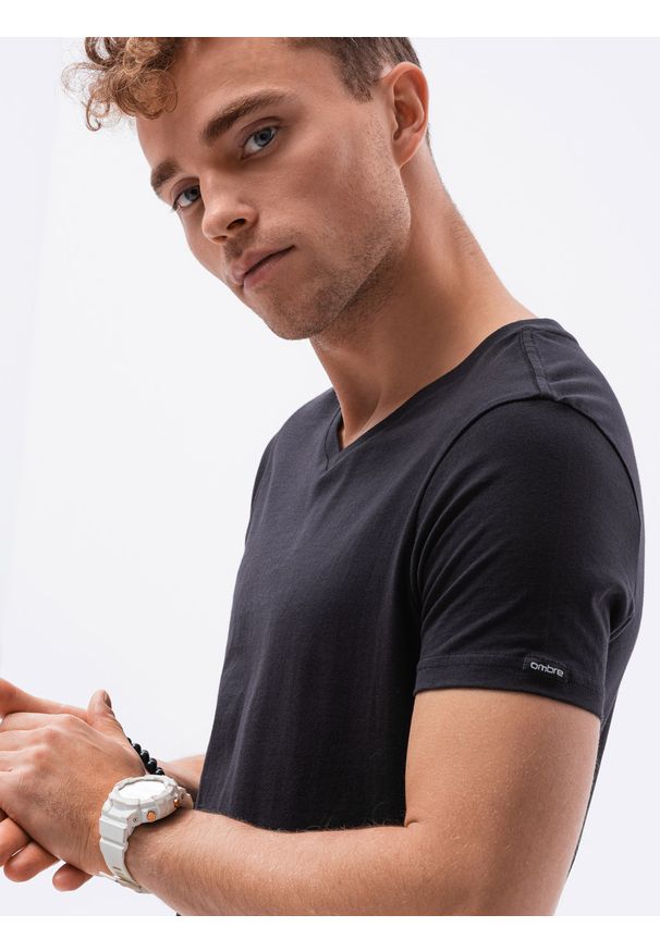 Ombre Clothing - T-shirt męski bawełniany BASIC S1369 - czarny - XXL. Typ kołnierza: dekolt w serek. Kolor: czarny. Materiał: bawełna. Długość: krótkie. Styl: klasyczny