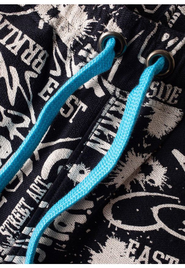 bonprix - Bermudy dresowe z czystej bawełny organicznej. Kolor: czarny. Materiał: bawełna, dresówka. Wzór: nadruk