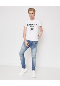 Balmain - BALMAIN - Niebieskie jeansy z haftowanym logo. Okazja: na co dzień. Kolor: niebieski. Wzór: haft. Styl: casual #4
