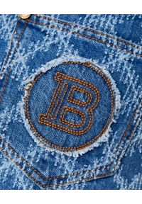 Balmain - BALMAIN - Jeansowe szorty z logo. Stan: podwyższony. Kolor: niebieski. Materiał: jeans. Wzór: haft. Styl: elegancki #3