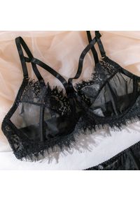 Intica - Komplet bielizny koronkowy na romantyczne wieczory Tifany. Kolor: czarny. Materiał: koronka. Wzór: nadruk, koronka #2