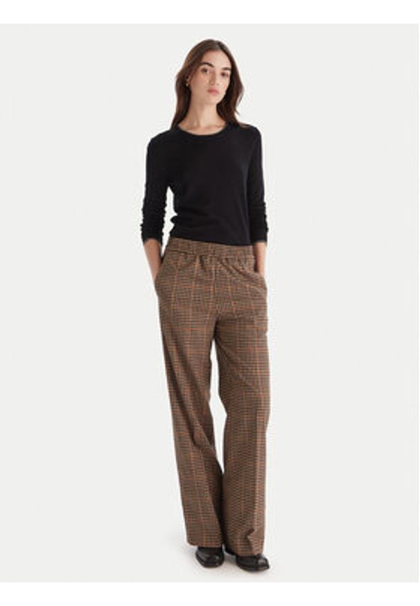 Liu Jo Sweter MF5226 MS49I Czarny Regular Fit. Kolor: czarny. Materiał: syntetyk