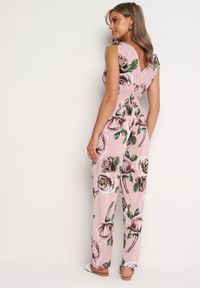 Born2be - Jasnoróżowy Taliowany Kombinezon w Kwiaty z Długimi Nogawkami Renivia. Okazja: na co dzień. Kolor: różowy. Długość: długie. Wzór: kwiaty. Styl: casual, street #7