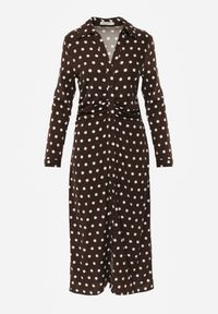 Renee - Brązowa Koszulowa Sukienka z Wiskozy z Dodatkiem Lnu z Drapowaną Talią Edrilith. Okazja: na co dzień. Kolor: brązowy. Materiał: wiskoza, len. Typ sukienki: koszulowe. Styl: elegancki, casual #3