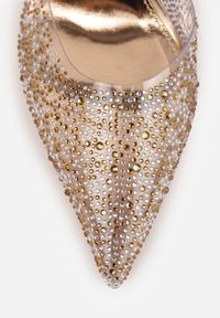 Renee - Szampańskie Szpilki z Odkrytą Piętą i Transparentnym Noskiem z Cyrkoniami Kalinata. Okazja: na co dzień. Kolor: złoty. Materiał: jeans, koronka. Wzór: aplikacja. Obcas: na szpilce. Styl: casual, klasyczny, wizytowy #2