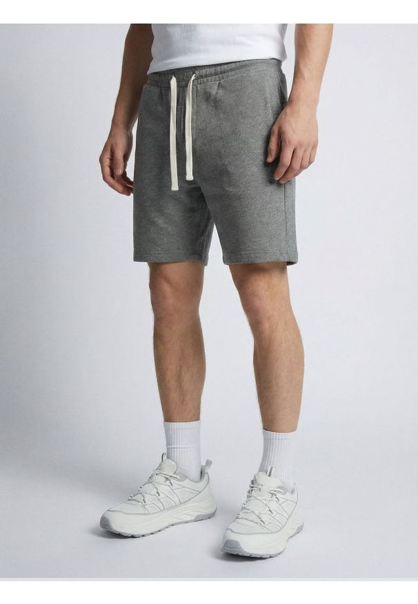 Sinsay - Szorty dresowe - szary. Kolor: szary. Materiał: dresówka