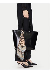Just Cavalli Torebka Chain Foulard 78RA4BH5 ZSB86 Czarny. Kolor: czarny. Materiał: skórzane #5