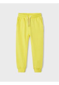 Mayoral Spodnie dresowe 742 Żółty Regular Fit. Kolor: żółty. Materiał: bawełna