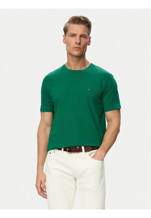 TOMMY HILFIGER - Tommy Hilfiger T-Shirt Ess Seasonal MW0MW39995 Zielony Regular Fit. Kolor: zielony. Materiał: bawełna