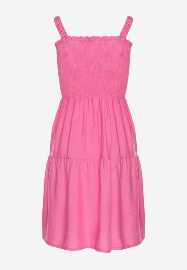 Born2be - Fuksjowa Rozkloszowana Sukienka na Ramiączkach z Wiskozy Miravelia. Okazja: na co dzień. Typ kołnierza: dekolt kwadratowy. Kolor: różowy. Materiał: wiskoza. Długość rękawa: na ramiączkach. Typ sukienki: proste. Styl: casual