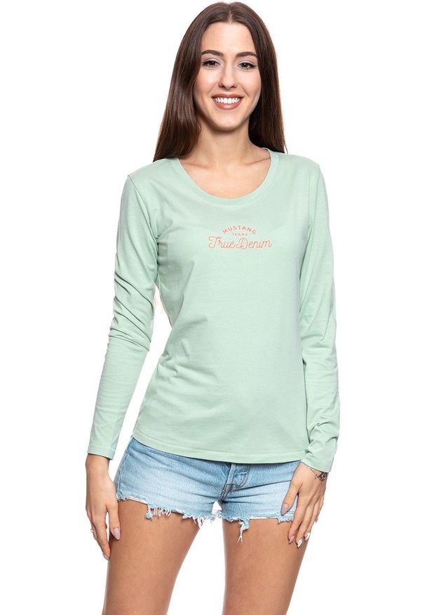 Mustang - DAMSKI LONGSLEEVE MUSTANG Anne C Print 1009865 6180. Długość rękawa: długi rękaw. Długość: długie. Wzór: nadruk