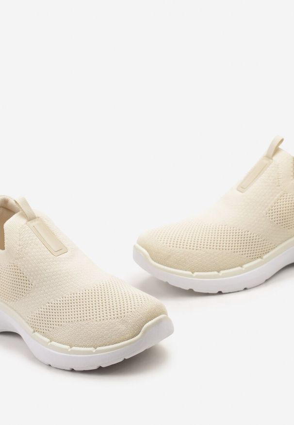 Renee - Beżowe Elastyczne Buty Sportowe przed Kostkę Eowinnes. Wysokość cholewki: przed kostkę. Zapięcie: bez zapięcia. Kolor: beżowy. Materiał: jeans