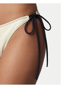 Calvin Klein Swimwear Dół od bikini LV00Q61215 Kremowy. Kolor: kremowy. Materiał: syntetyk #2