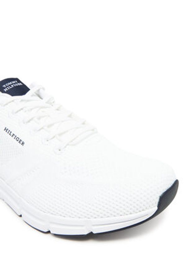 TOMMY HILFIGER - Tommy Hilfiger Sneakersy Modern Comfort Run Knit FM0FM05524 Biały. Kolor: biały. Materiał: materiał. Sport: bieganie