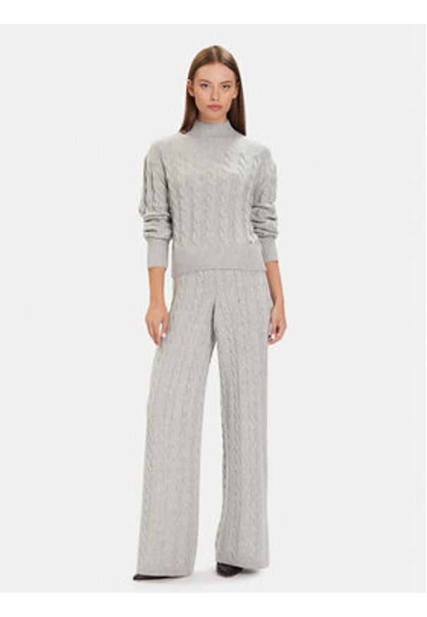 Guess Golf W5BR30 Z1192 Szary Relaxed Fit. Typ kołnierza: golf. Kolor: szary. Materiał: syntetyk