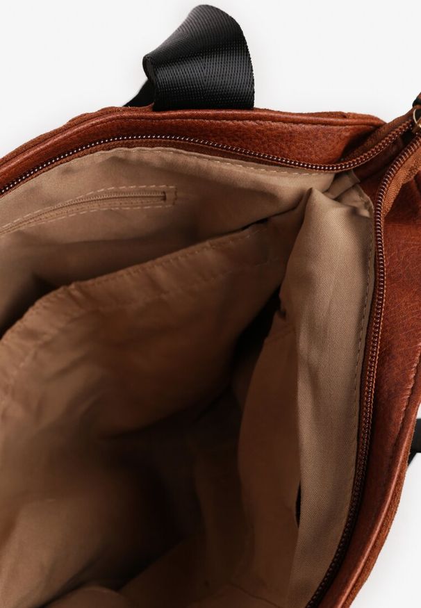 Renee - Brązowa Torebka Shopper z Ekozamszu Zdobiona Eleganckim Łańcuszkiem Leathraen. Kolor: brązowy. Wzór: aplikacja. Materiał: zdobione. Styl: elegancki