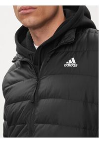 Adidas - adidas Kurtka puchowa Essentials Light Down HZ5730 Czarny Regular Fit. Kolor: czarny. Materiał: syntetyk