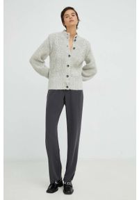 Samsoe & Samsoe - Samsoe Samsoe spodnie damskie kolor czarny proste high waist. Okazja: na co dzień. Stan: podwyższony. Kolor: szary. Materiał: poliester, dzianina. Styl: casual #2