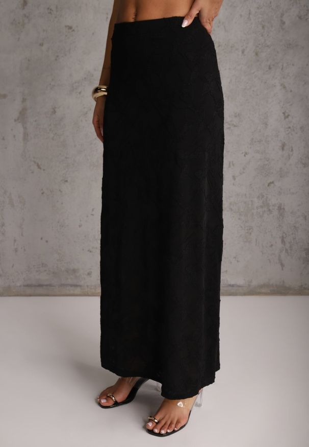 Renee - Czarny Letni Komplet z Dodatkiem Wiskozy Wiązany Top Typu Halter i Spónica Eimios. Kolor: czarny. Materiał: wiskoza