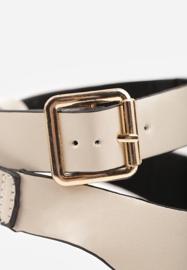 Born2be - Beżowe Sandały Typu Japonki z Metaliczną Ozdobą Meledra. Okazja: na co dzień. Zapięcie: pasek. Kolor: beżowy. Materiał: jeans. Wzór: aplikacja. Sezon: lato. Styl: casual, klasyczny, elegancki