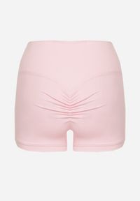 Born2be - Różowe Szorty Ozdobione Marszczeniem Halosela. Okazja: na co dzień, na spacer. Kolor: różowy. Wzór: aplikacja. Sezon: lato. Styl: casual #6