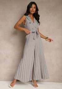 Renee - Szary Kombinezon Taliowany w Garniturowym Stylu z Paskiem i Guzikami Fillomia. Okazja: na co dzień, do pracy, na spotkanie biznesowe. Kolor: szary. Długość: długie. Styl: biznesowy, klasyczny, casual, elegancki #4