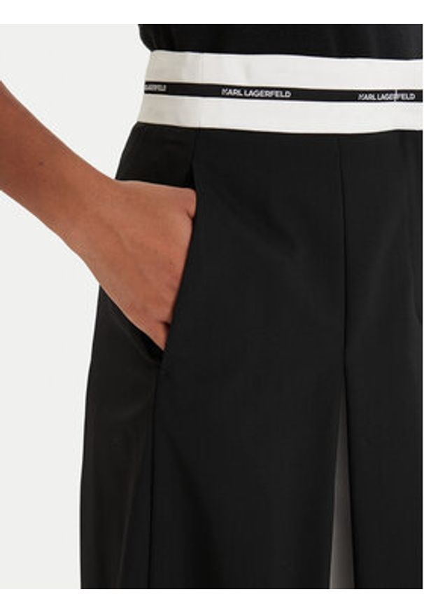 Karl Lagerfeld - KARL LAGERFELD Spódnica mini B1W12005 Czarny Regular Fit. Kolor: czarny. Materiał: wełna