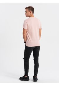 OTHER - T-shirt męski z nadrukiem - jasnoróżowy V2 OM-TSPT-0131 (PALE - Rozmiar: XXL. Kolor: różowy. Materiał: bawełna. Wzór: nadruk. Styl: klasyczny #3