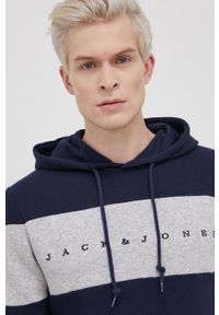 Jack & Jones Bluza męska kolor granatowy z kapturem gładka. Okazja: na co dzień. Typ kołnierza: kaptur. Kolor: niebieski. Wzór: gładki. Styl: casual #5