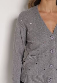 Born2be - Szary Rozpinany Kardigan w Kropki Tusvanea. Okazja: na co dzień. Kolor: szary. Materiał: jeans. Wzór: kropki. Styl: klasyczny, casual #2