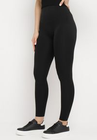 Born2be - Czarne Legginsy z Wysokim Stanem i Szeroką Gumką w Pasie Lalar. Okazja: na co dzień. Stan: podwyższony. Kolor: czarny. Materiał: materiał, dzianina. Długość: długie. Wzór: gładki. Styl: casual #1