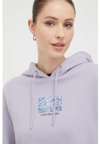 Calvin Klein Jeans bluza bawełniana damska kolor fioletowy z kapturem z nadrukiem. Typ kołnierza: kaptur. Kolor: fioletowy. Materiał: bawełna. Wzór: nadruk #5