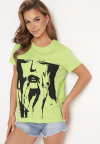 Born2be - Jasnozielony Bawełniany T-shirt z Nadrukiem i Cyrkoniami Cignelia. Kolor: zielony. Materiał: bawełna. Wzór: nadruk #6