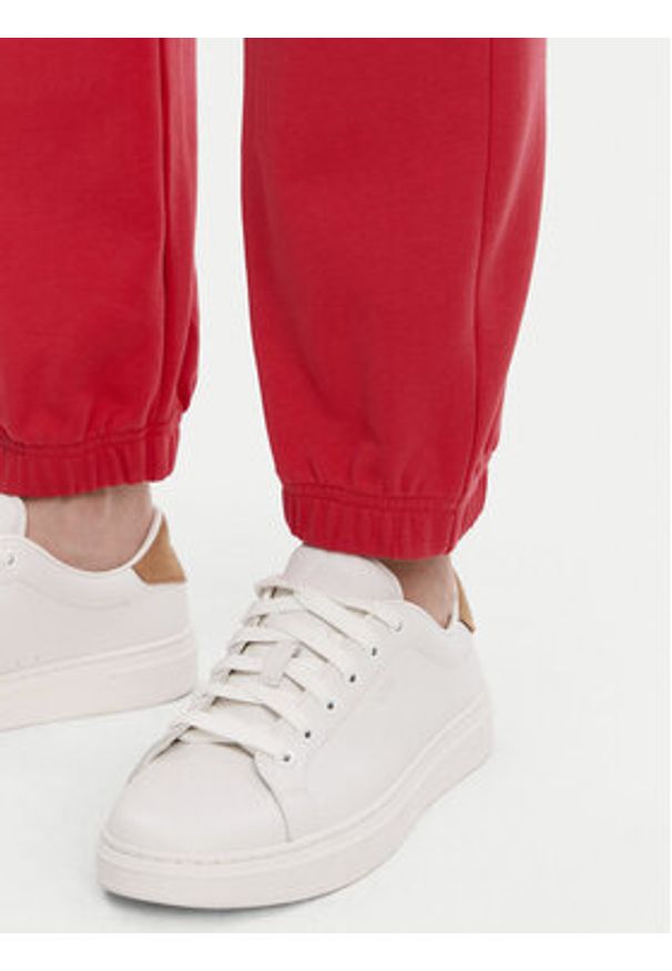 Pinko - PINKO Spodnie dresowe Plumcake 104790 A2G8 Czerwony Regular Fit. Kolor: czerwony. Materiał: bawełna