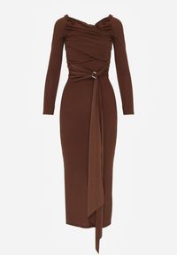 Born2be - Brązowa Dopasowana Sukienka z Ozdobnym Marszczeniem Trenem i Rozcięciem Alutria. Okazja: na wesele, na ślub cywilny. Kolor: brązowy. Długość rękawa: długi rękaw. Typ sukienki: dopasowane #7