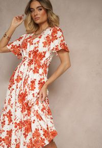 Renee - Pomarańczowa Bawełniana Sukienka Rozkloszowana Ażurowa w Kwiatowy Print Velbia. Okazja: na co dzień. Typ kołnierza: dekolt w kształcie V. Kolor: pomarańczowy. Wzór: ażurowy, kwiaty, nadruk. Typ sukienki: proste. Materiał: bawełna. Długość rękawa: krótki rękaw. Sezon: lato, wiosna. Styl: elegancki, casual #3