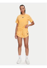 Adidas - adidas T-Shirt Z.N.E. IS3932 Żółty Regular Fit. Kolor: żółty. Materiał: bawełna, syntetyk