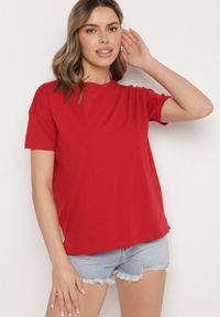 Born2be - Bordowy Klasyczny T-shirt Oversize z Bawełny Zivassa. Okazja: na co dzień. Kolor: czerwony. Materiał: bawełna. Styl: klasyczny #5
