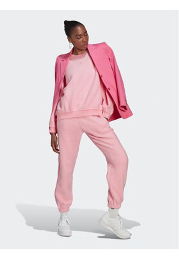 Adidas - adidas Spodnie dresowe Originals HL9148 Różowy Relaxed Fit. Kolor: różowy. Materiał: bawełna