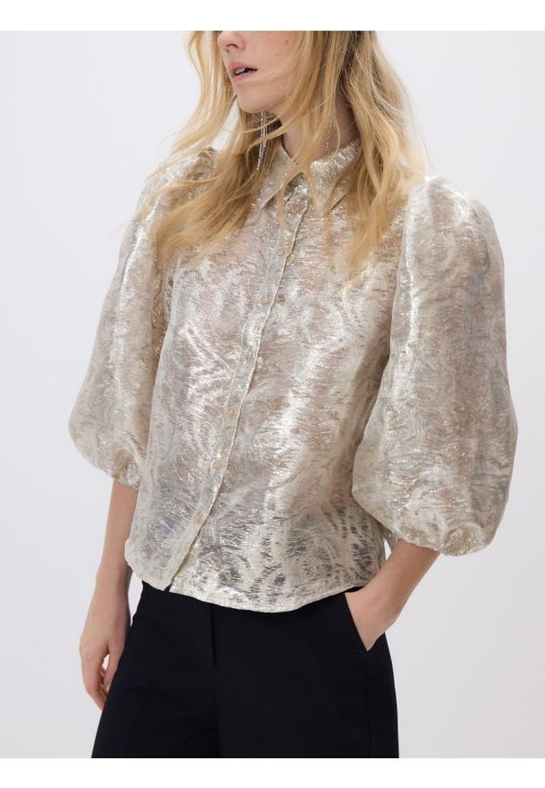 Reserved - Błyszcząca koszula z bufkami - srebrny. Kolor: srebrny. Materiał: tkanina