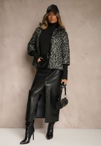 Renee - Zielona Pikowana Kurtka z Szerokim Ściągaczem przy Rękawach Oleaste. Okazja: na co dzień. Kolor: zielony. Materiał: jeans. Styl: casual, elegancki