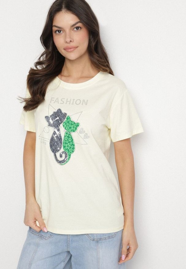 Born2be - Żółty T-shirt z Bawełny z Ozdobnym Napisem i Nadrukiem Olinella. Okazja: na co dzień. Kolor: żółty. Materiał: bawełna. Wzór: nadruk, napisy. Styl: casual