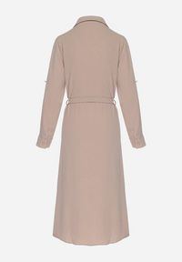 Born2be - Ciemnobeżowa Koszulowa Sukienka z Materiałowym Paskiem Vivinara. Okazja: na co dzień, na imprezę. Kolor: beżowy. Materiał: materiał. Typ sukienki: koszulowe. Styl: casual, elegancki #5