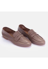 Marco Shoes Loafersy bez podszewki brązowe. Kolor: brązowy. Materiał: skóra #8
