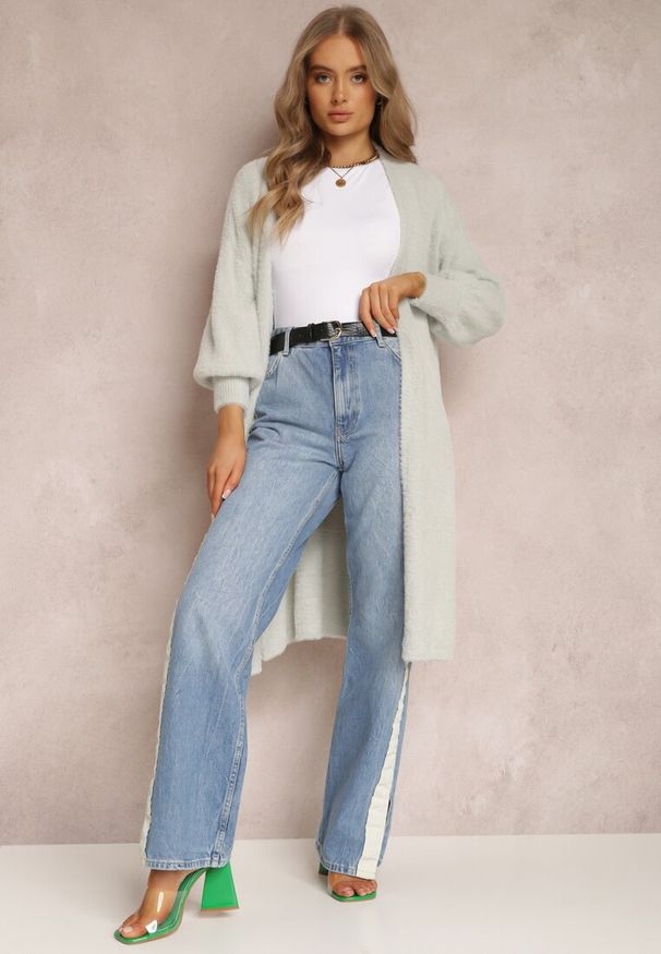 Renee - Jasnoszary Kardigan Berelle. Okazja: na co dzień. Typ kołnierza: dekolt w kształcie V. Kolekcja: plus size. Kolor: szary. Długość: długie. Wzór: aplikacja, jednolity. Materiał: dzianina. Długość rękawa: długi rękaw. Styl: casual, elegancki