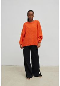 Marsala - Sweter oversize z bufiastym rękawem FLAME ORANGE- RIVERO-UNI. Okazja: na co dzień. Materiał: wełna, akryl. Sezon: wiosna, zima, jesień, lato. Styl: casual