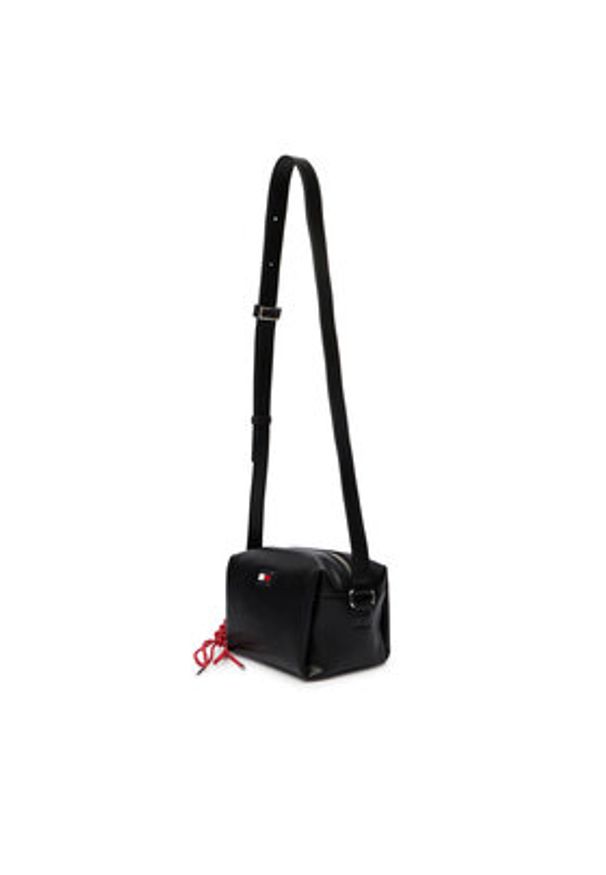 Tommy Jeans Torebka Tjw City Charm Camera Bag AW0AW18456 Czarny. Kolor: czarny. Materiał: skórzane