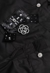 Born2be - Czarna Koszula na Biżuteryjne Guziki ze Zdobionymi Kieszeniami Nerlla. Kolor: czarny. Wzór: aplikacja. Styl: klasyczny #5