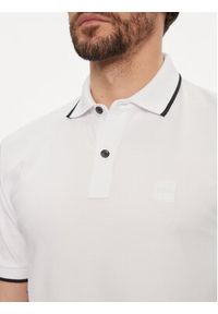 BOSS - Boss Polo Passertip 50507699 Biały Slim Fit. Typ kołnierza: polo. Kolor: biały. Materiał: bawełna #4