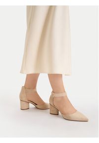 DeeZee Czółenka CEO-112233 Beżowy. Kolor: beżowy. Materiał: materiał #5